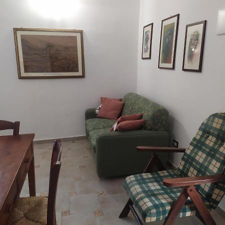 Il Pittore - Guest House Valsinni Luaran gambar